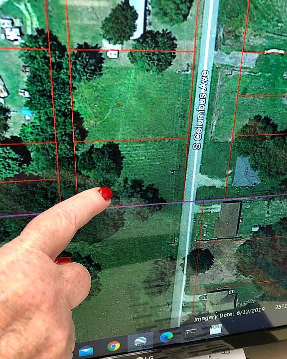 Lot within red boundar line 
