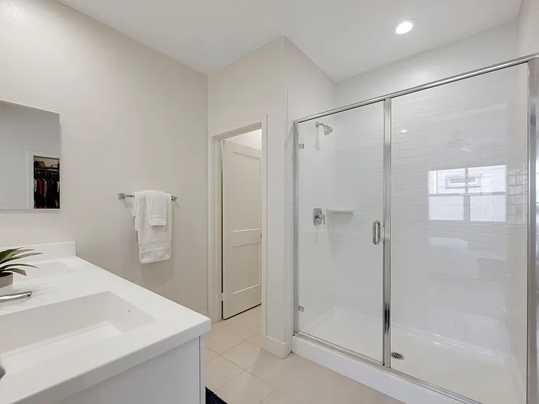 987 E Mason Ln #130 — Photo 31