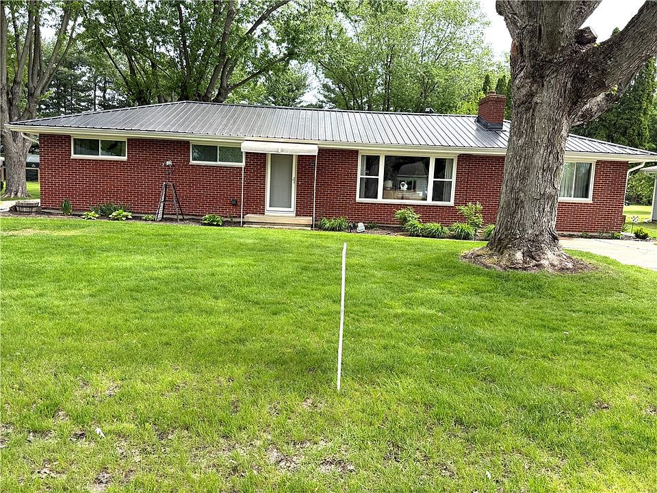 1st image of 344 Greenacres Dr