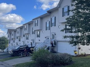108 Cathedral Ct, Carnegie, PA 15106