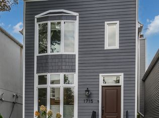 1715 W Wabansia Ave, Chicago, IL 60622