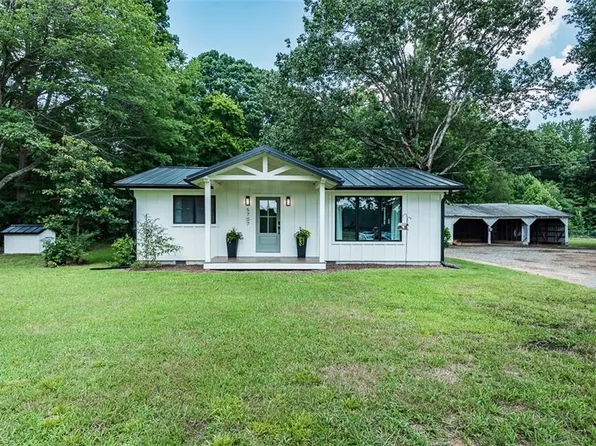 5707 Lebanon Rd, Mebane, NC 27302