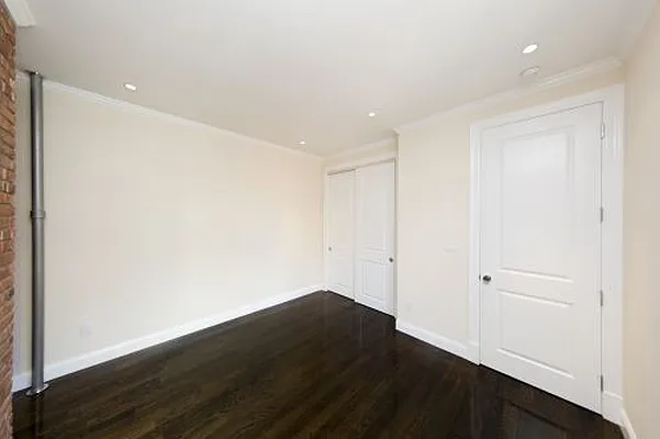 Rented by Icon Realty Management | media 8