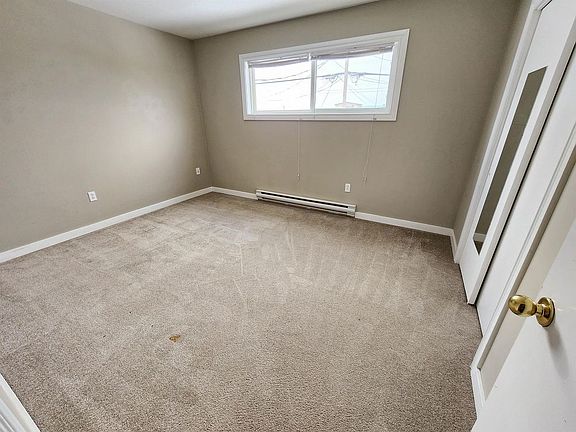 5th image of 10511 102nd Ave #4