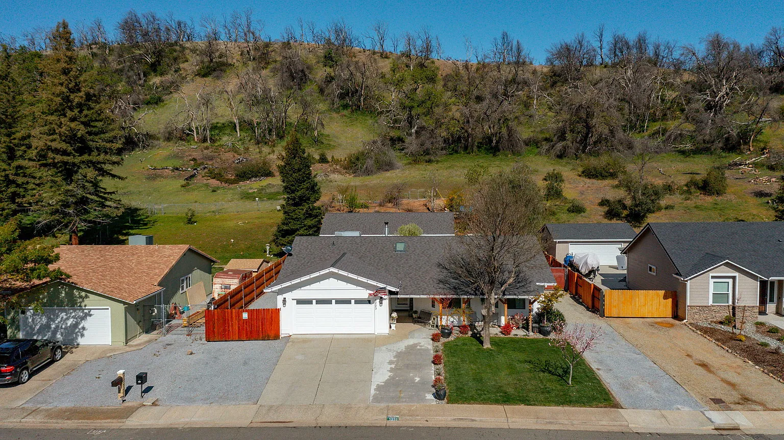 3220 Harlan Dr photo 1