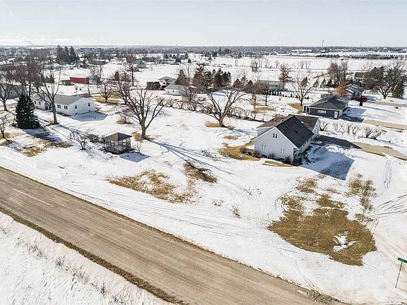 5th image of 1806 Somerset Dr