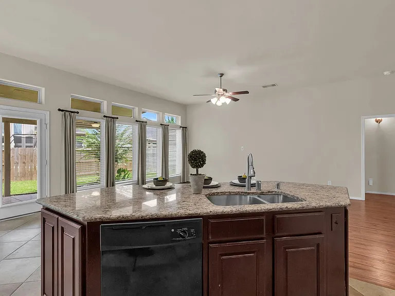 12938 Buchanan Oaks Ln — Photo 18