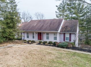 2311 Mohican Hill Ct, Louisville, KY 40207