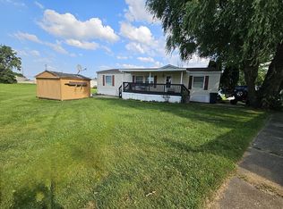 40216 Heather Ct, Sterling Heights, MI 48310