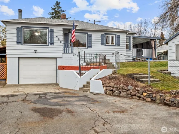 700 W Pear Avenue, Selah, WA 98942