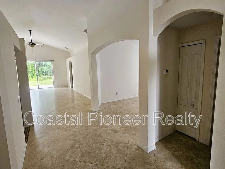 3220 Clover Blossom Cir — Photo 3