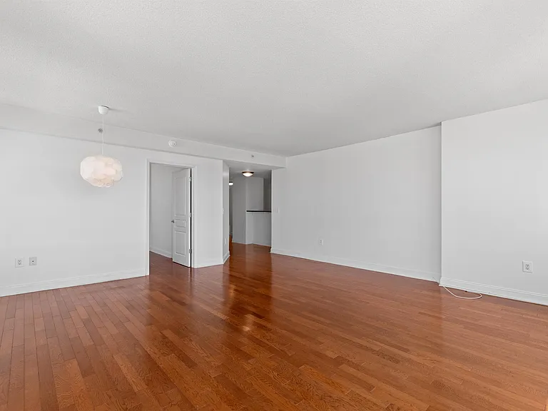4301 Park Ave #6D — Photo 5