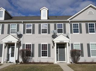 2532 Congress Ave, Aurora, IL 60503