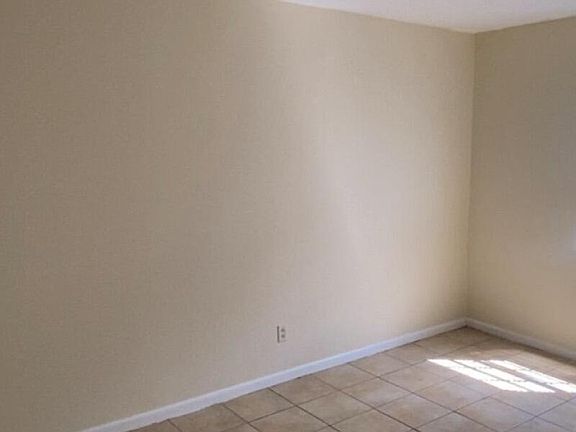 2nd image of 843 Hart Dr