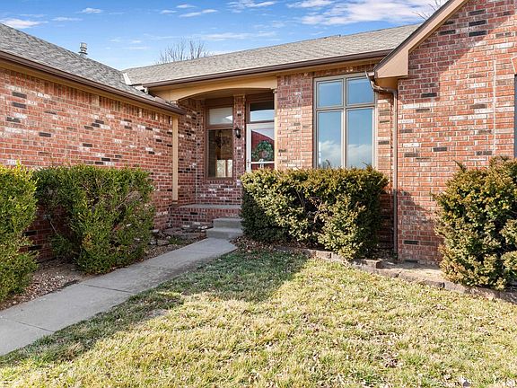 5th image of 2225 N Sandplum Ct