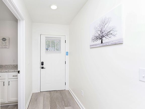 3rd image of 4129 Cornelius Ave