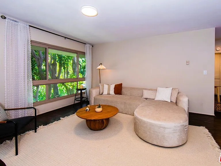 6001 Canterbury Dr #303 — Photo 7