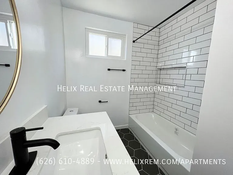 1063 Justin Ave #6 — Photo 7