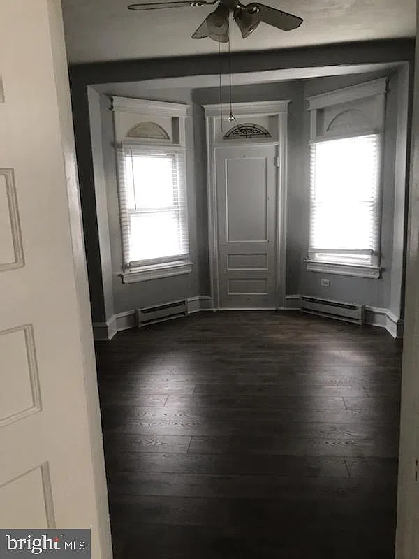 1 bed, 1.0 bath, 3469 sqft, $975 — Photo 1