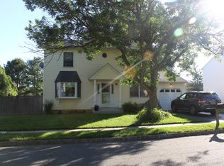 6 Lackawanna Ct, Dayton, NJ 08810
