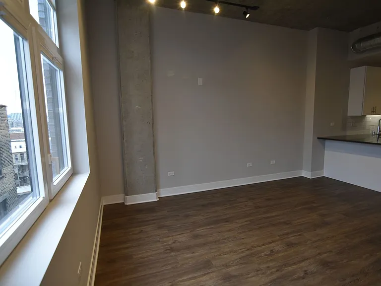 The Eagle Building - 3833 N Broadway — Photo 152
