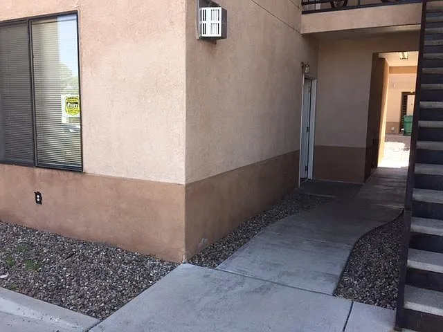 2 bed, 1050 sqft, $1,150 — Photo 4
