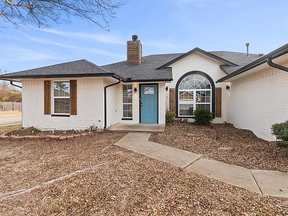 5th image of 1701 Sumac Dr