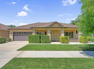 4001 S Oak View St, Visalia, CA 93277