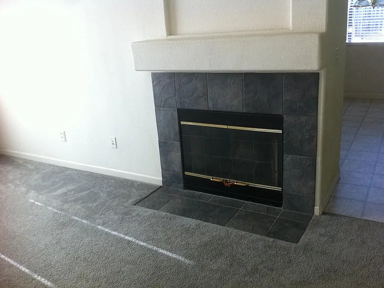 118 Corbin Dr — Photo 2
