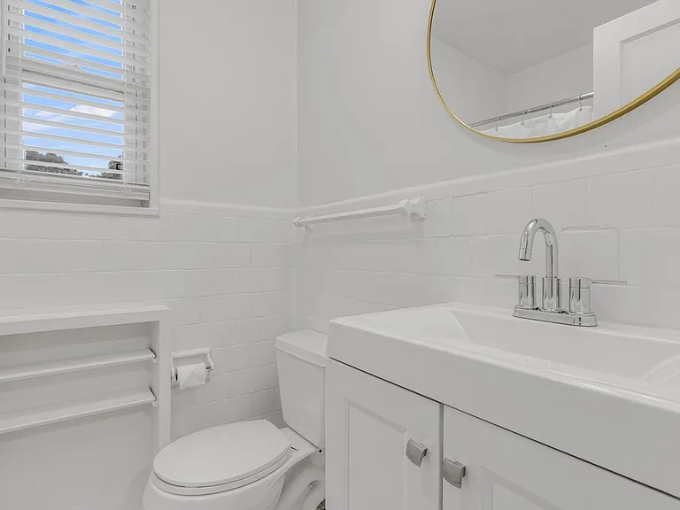 605 University Rdg #1B — Photo 10