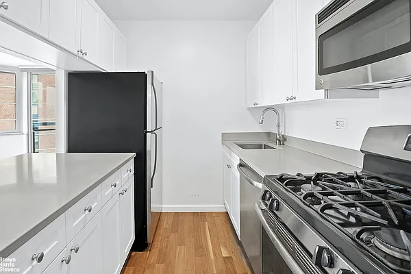 Rented by Brown Harris Stevens | media 13