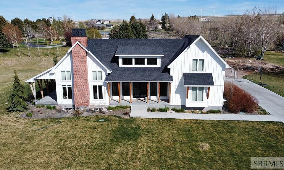 1st image of 2155 S Foothill Rd