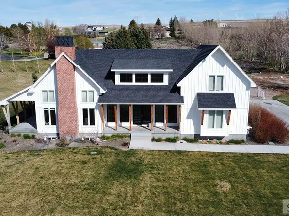 2155 S Foothill Rd, Ammon, ID 83401