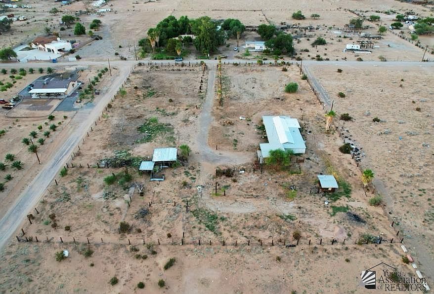 3695 E County Road 18 #1/2, Yuma, AZ 85365 | Zillow