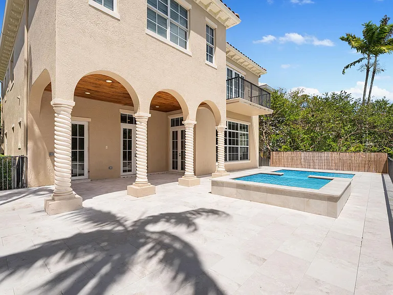 112 Tulip Tree Ct — Photo 51