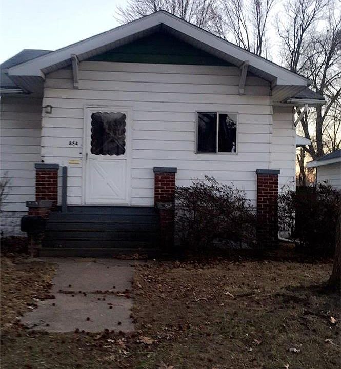 1st image of 854 Esther Ave