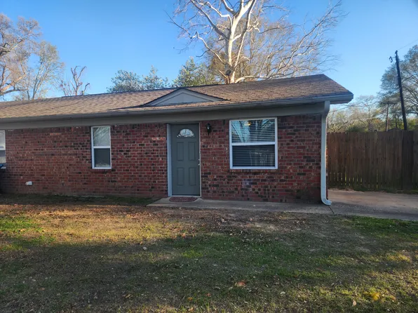 307 Gibson St #A, Whitehouse, TX 75791