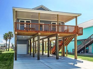 4207 Navarro Dr, Galveston, TX 77554