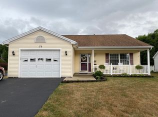 73 Freedom Pond Ln, North Chili, NY 14514