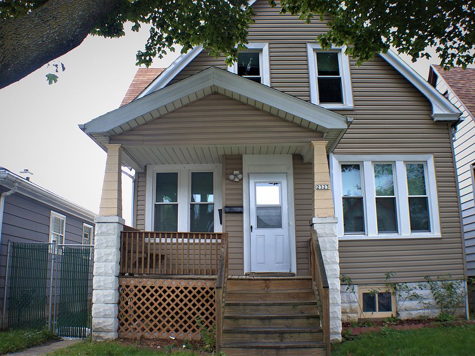 2nd image of 2323 S 34th St