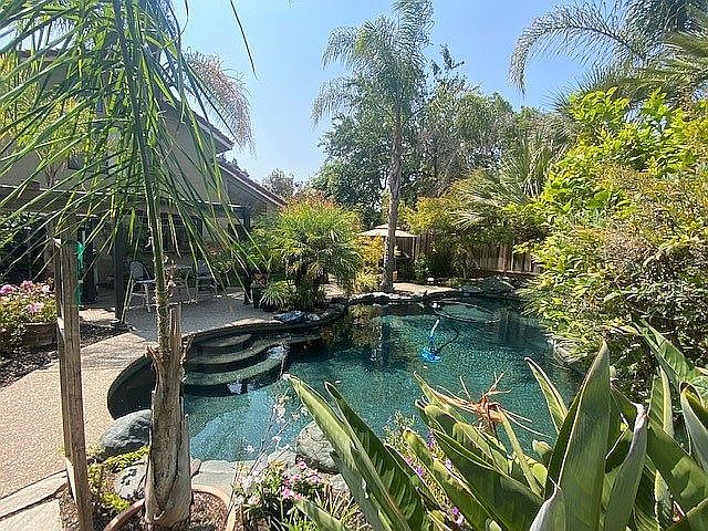 2nd image of 11732 Betlen Dr