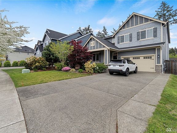 4th image of 3846 Southlake Dr SE