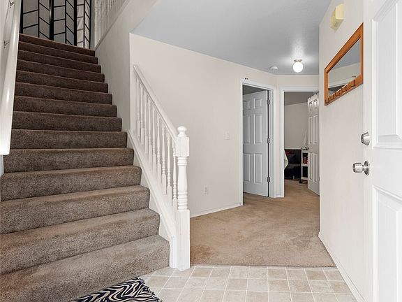 3rd image of 5909 NE 33rd Circle