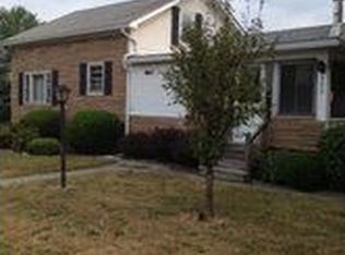 9430 Greiner Rd, Clarence, NY 14031