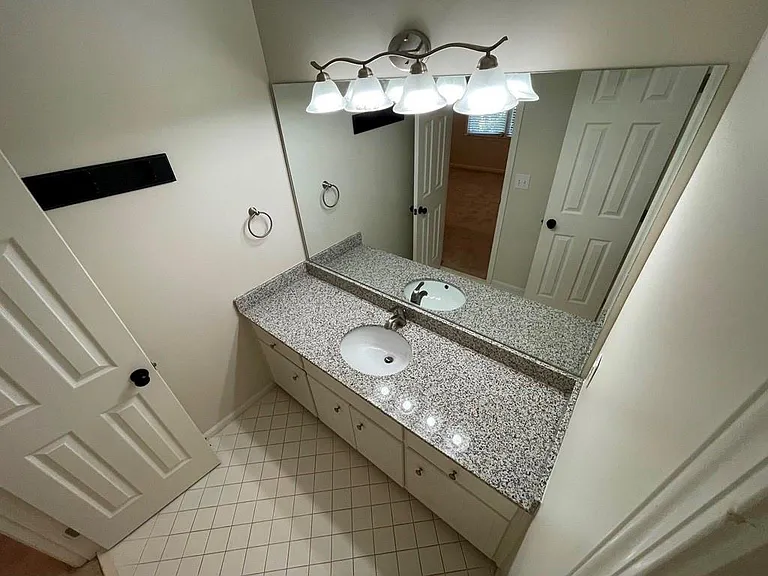 510 Stonebrook Farms Dr — Photo 32