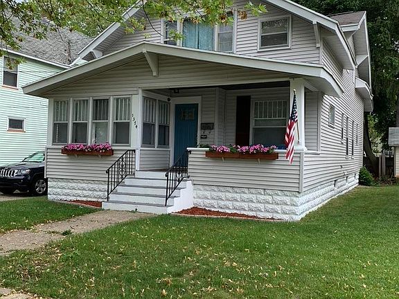 3rd image of 1374 5th St