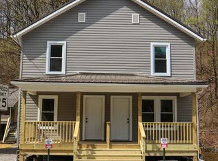 489 Evergreen Rd #B, Leechburg, PA 15656