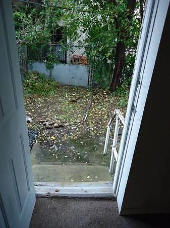 1109 Wallace St — Photo 3