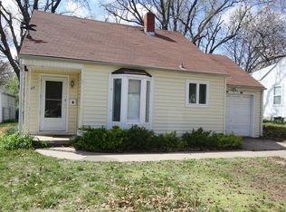 827 SW Watson Ave, Topeka, KS 66606