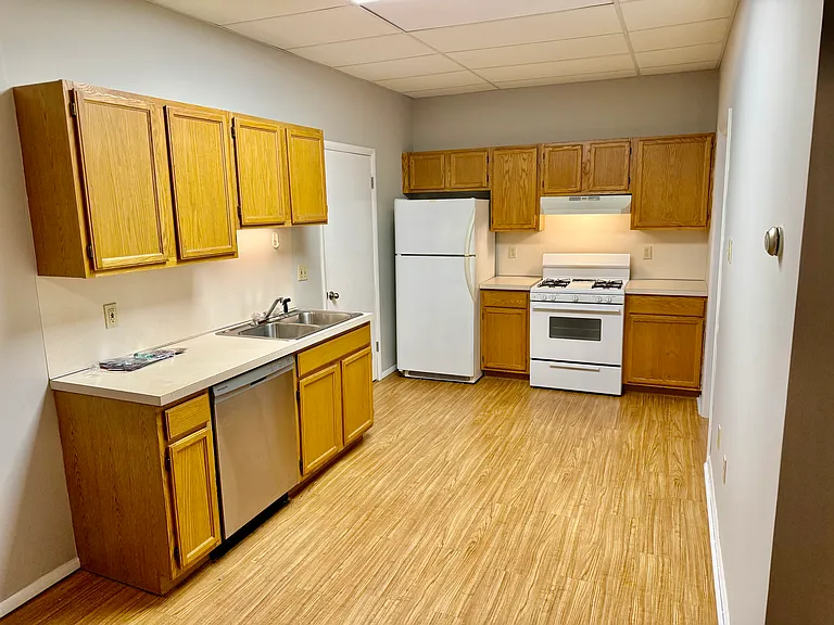 50 Fort St #2 — Photo 1